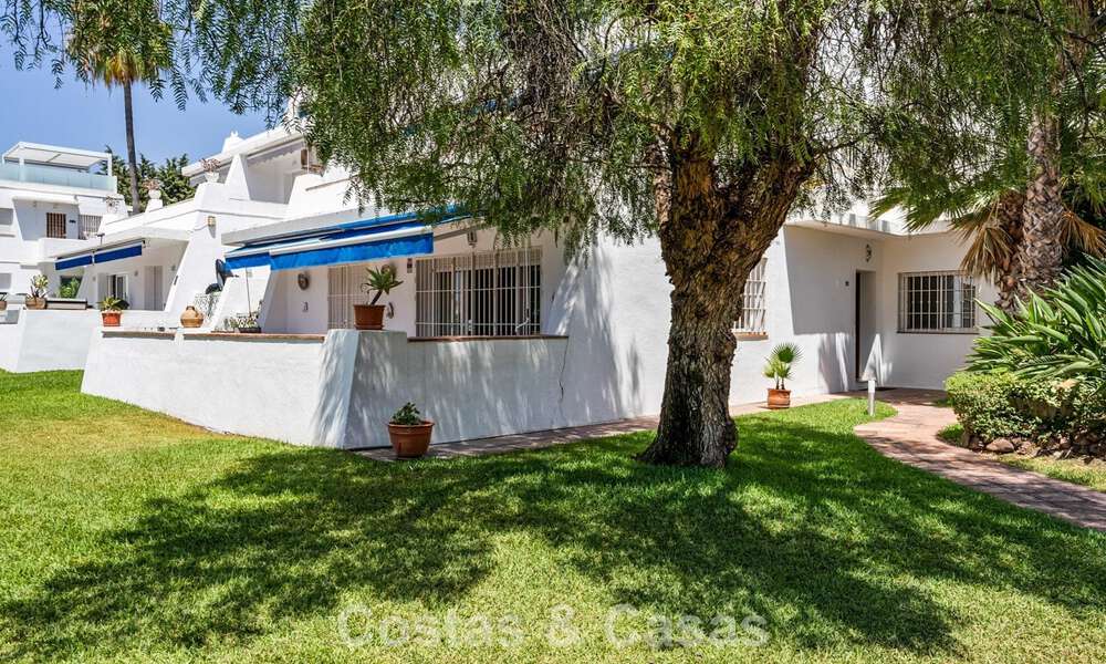 Spacious ground floor apartment in a gated complex within walking distance of the beach and Puerto Banus, Marbella 783896