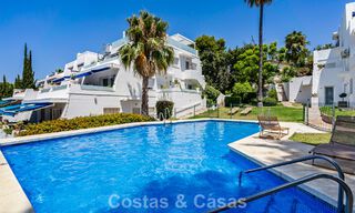 Spacious ground floor apartment in a gated complex within walking distance of the beach and Puerto Banus, Marbella 783900 