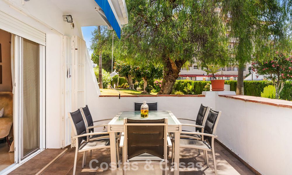 Spacious ground floor apartment in a gated complex within walking distance of the beach and Puerto Banus, Marbella 783911