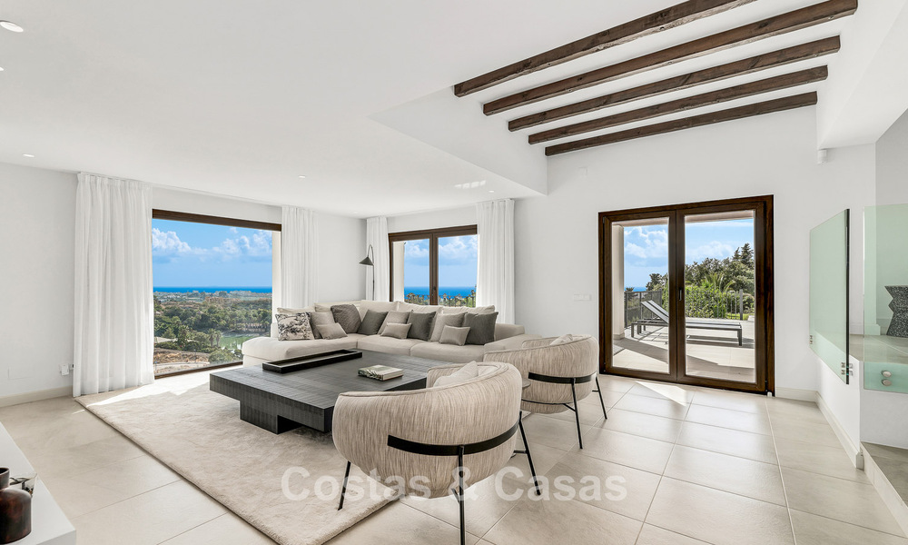 Luxury Spanish-style villa with mountain and sea views for sale on the New Golden Mile between Marbella and Estepona 784059