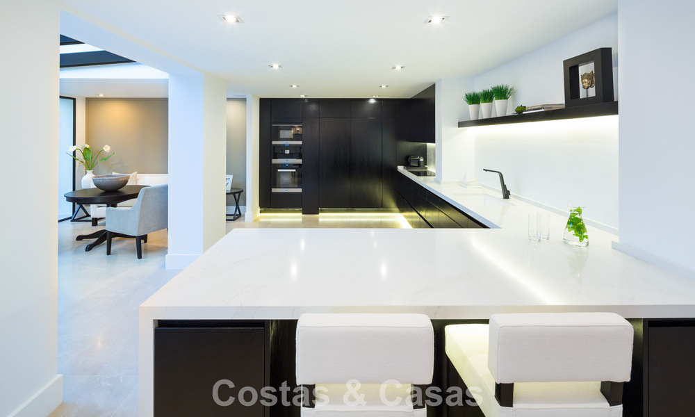 Luxurious, modern Mediterranean villa for sale, frontline Aloha Golf in Nueva Andalucia's Valley, Marbella 784085