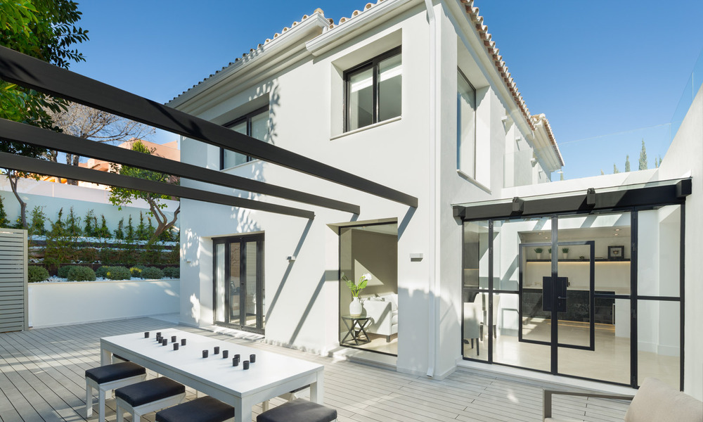 Luxurious, modern Mediterranean villa for sale, frontline Aloha Golf in Nueva Andalucia's Valley, Marbella 784101
