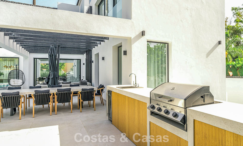 Move-in ready, modernized luxury villa for sale in the heart of Nueva Andalucia, Marbella 784116