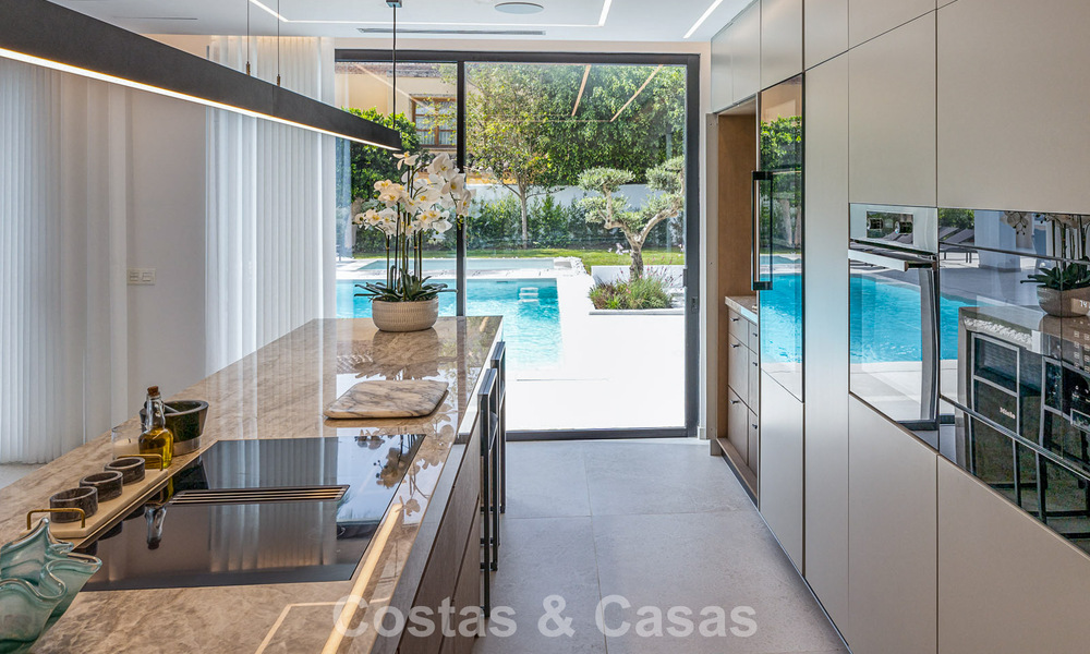 Move-in ready, modernized luxury villa for sale in the heart of Nueva Andalucia, Marbella 784122