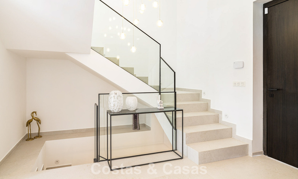 Move-in ready, modernized luxury villa for sale in the heart of Nueva Andalucia, Marbella 784131