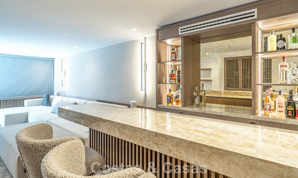 Move-in ready, modernized luxury villa for sale in the heart of Nueva Andalucia, Marbella 784134