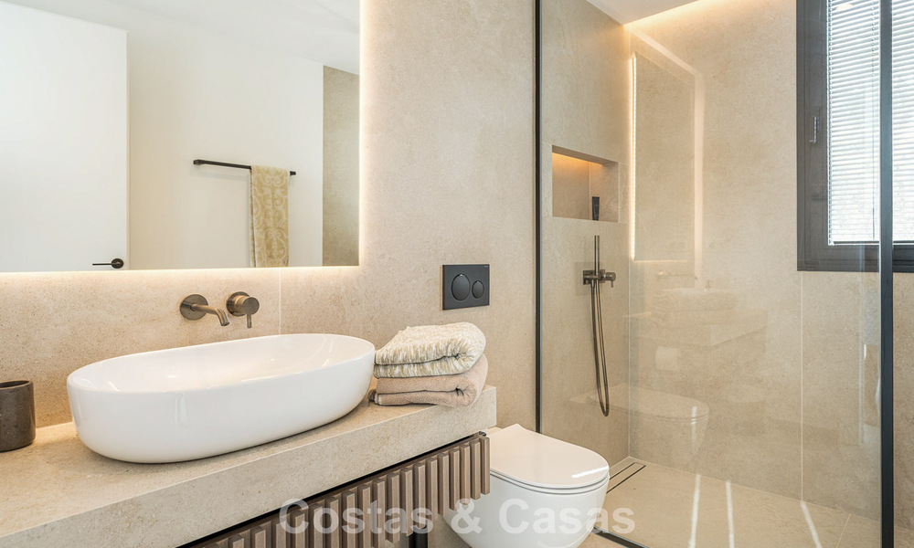 Move-in ready, modernized luxury villa for sale in the heart of Nueva Andalucia, Marbella 784140