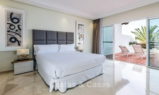 Duplex penthouse for sale with sea views in a frontline beach complex within walking distance of Puerto Banús, Marbella 784159 