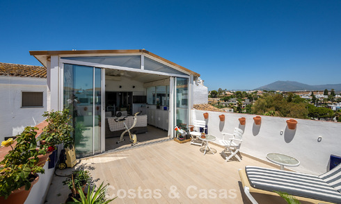 Exclusive penthouse with panoramic views for sale in the heart of Puerto Banús, Marbella 784189