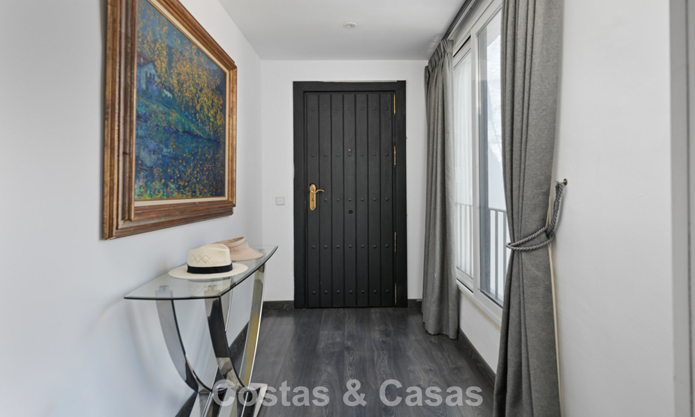 Exclusive penthouse with panoramic views for sale in the heart of Puerto Banús, Marbella 784194