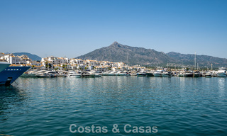 Exclusive penthouse with panoramic views for sale in the heart of Puerto Banús, Marbella 784198 