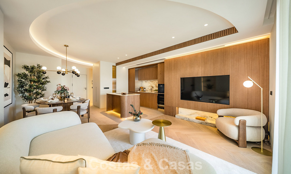 Luxurious renovated 3-bedroom apartment for sale with panoramic views on Marbella’s Golden Mile 784212