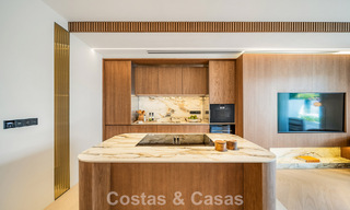 Luxurious renovated 3-bedroom apartment for sale with panoramic views on Marbella’s Golden Mile 784213 