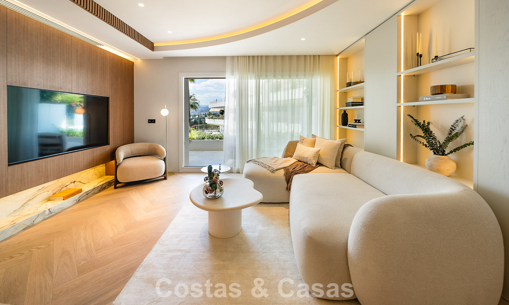 Luxurious renovated 3-bedroom apartment for sale with panoramic views on Marbella’s Golden Mile 784218