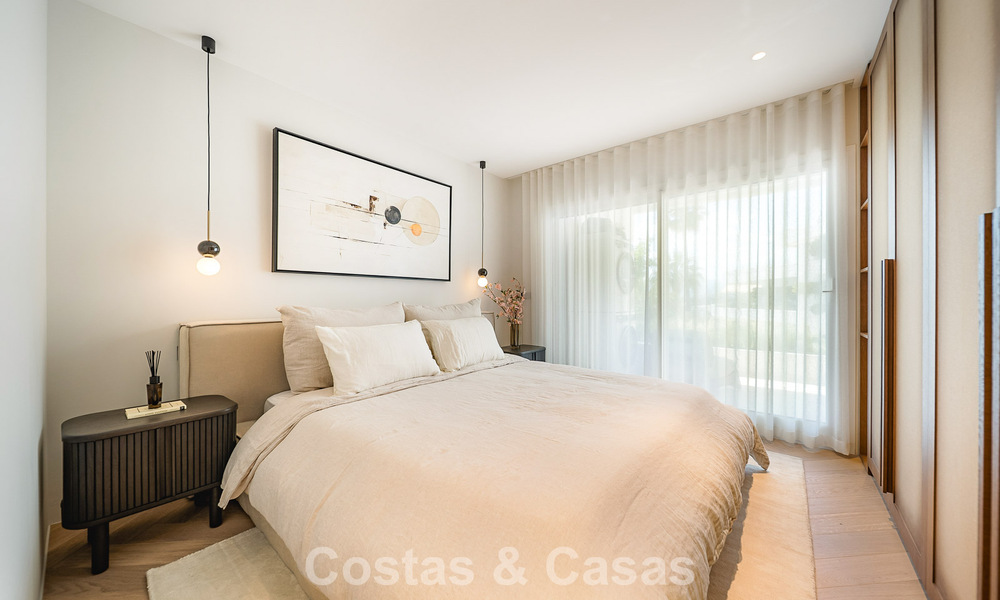 Luxurious renovated 3-bedroom apartment for sale with panoramic views on Marbella’s Golden Mile 784245