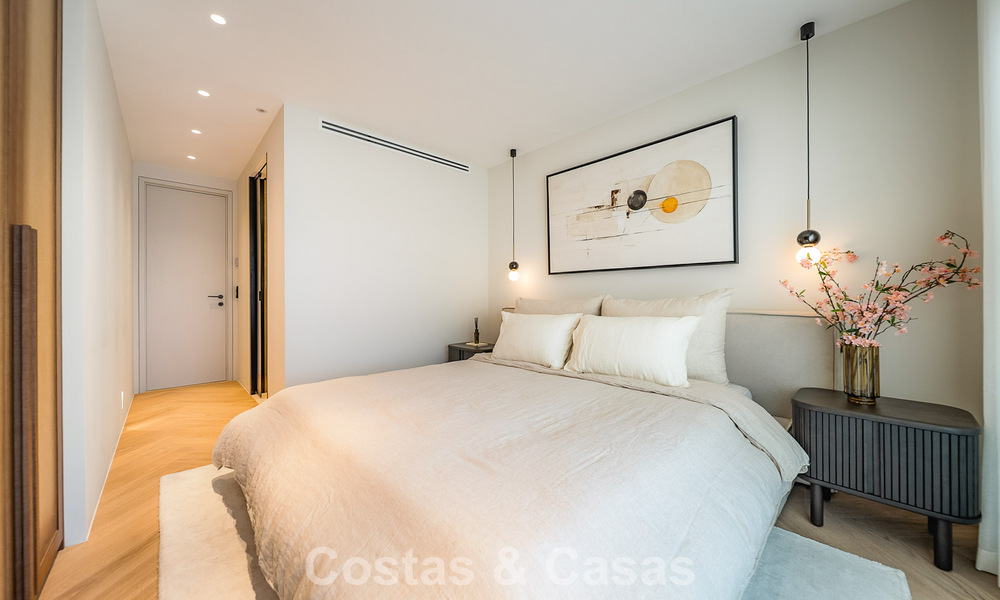 Luxurious renovated 3-bedroom apartment for sale with panoramic views on Marbella’s Golden Mile 784246