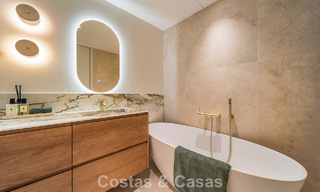 Luxurious renovated 3-bedroom apartment for sale with panoramic views on Marbella’s Golden Mile 784261 
