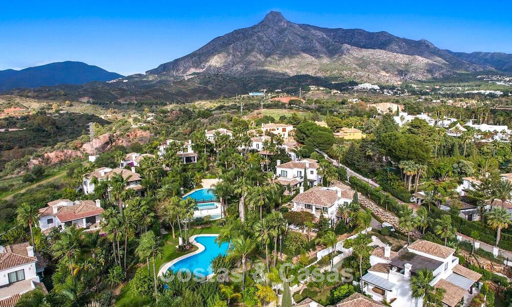 Stunning, modern, Mediterranean villa for sale in a secure, exclusive complex on Marbella's Golden Mile. 784280