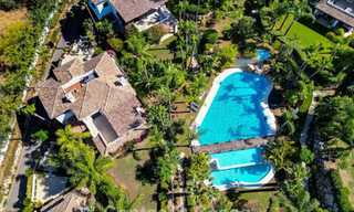 Stunning, modern, Mediterranean villa for sale in a secure, exclusive complex on Marbella's Golden Mile. 784283 