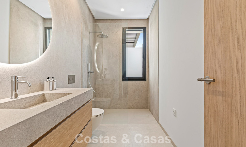 Contemporary luxury villa for sale in the green hills near San Pedro in Marbella - Benahavis 784326