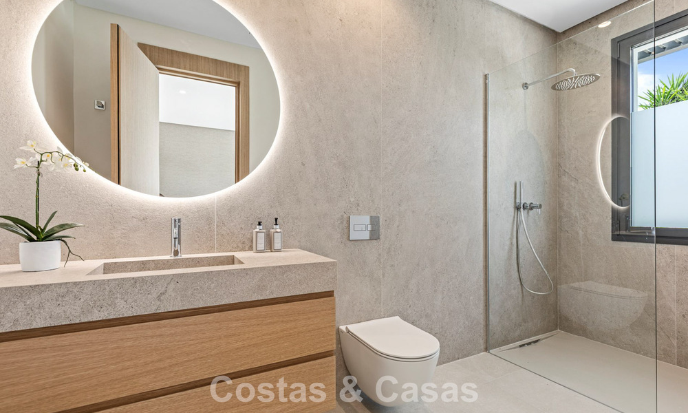 Contemporary luxury villa for sale in the green hills near San Pedro in Marbella - Benahavis 784330