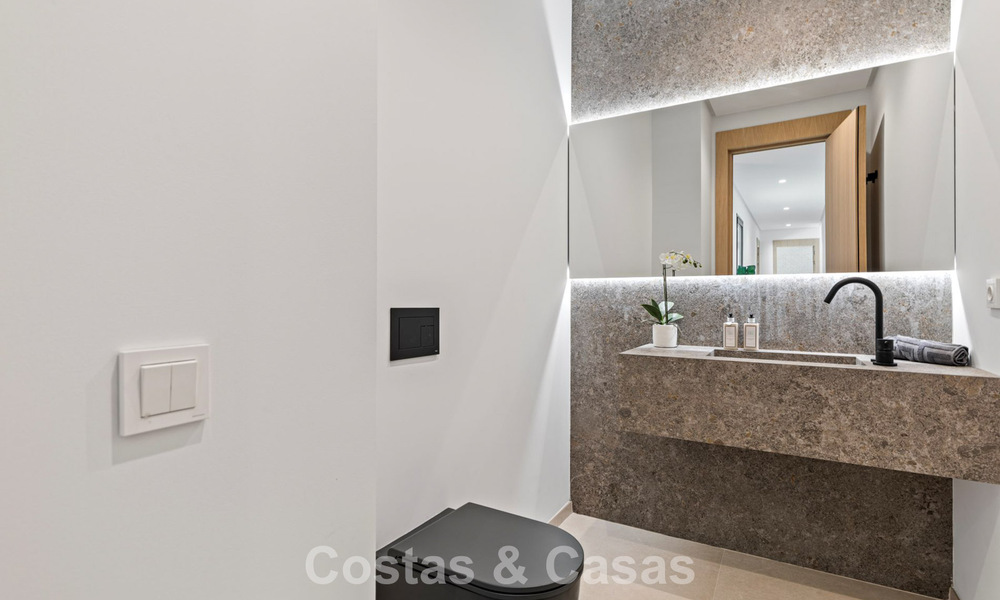 Contemporary luxury villa for sale in the green hills near San Pedro in Marbella - Benahavis 784355