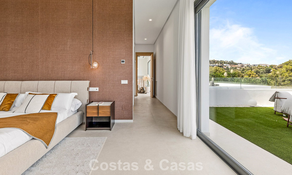 Contemporary luxury villa for sale in the green hills near San Pedro in Marbella - Benahavis 784357