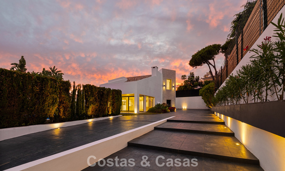 Villa with Mediterranean charm and a modern touch for sale near the center of San Pedro, Marbella 784380