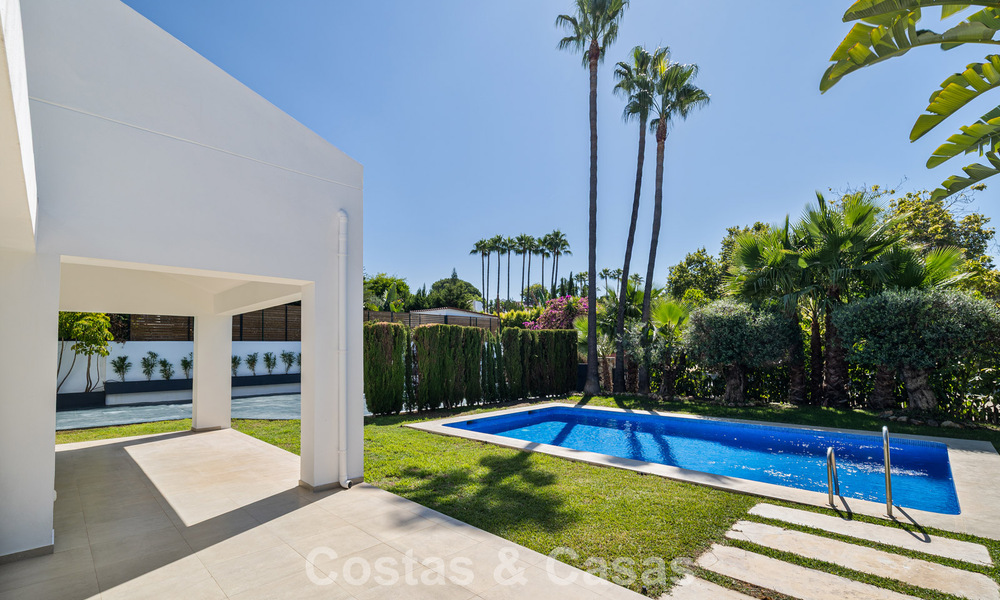 Villa with Mediterranean charm and a modern touch for sale near the center of San Pedro, Marbella 784386
