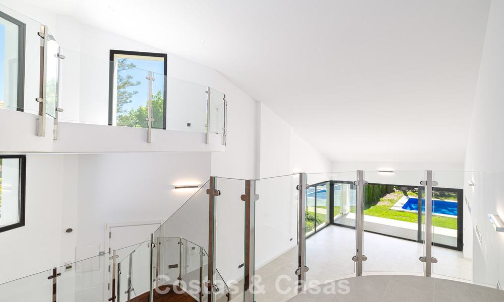 Villa with Mediterranean charm and a modern touch for sale near the center of San Pedro, Marbella 784410