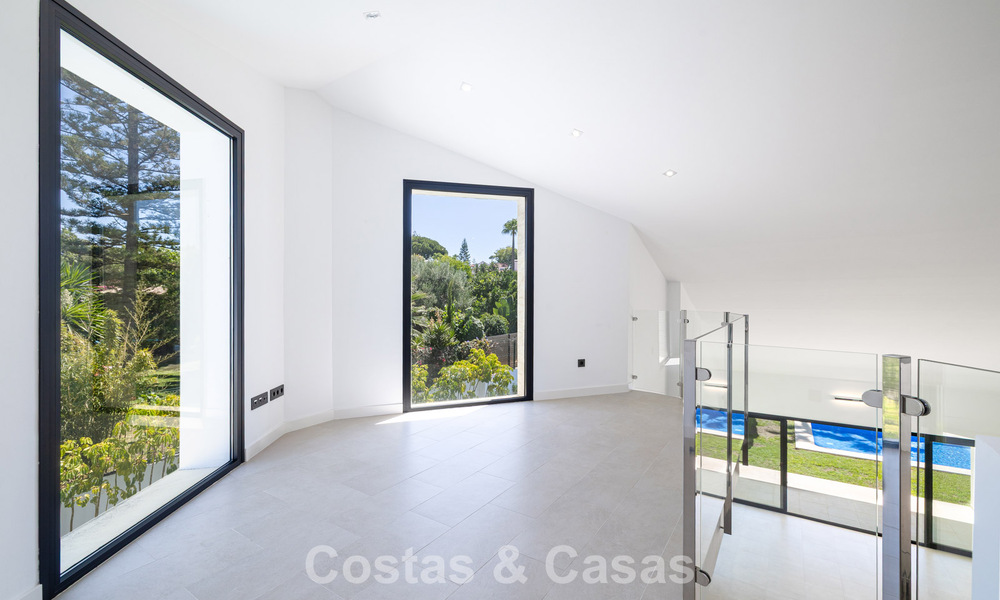 Villa with Mediterranean charm and a modern touch for sale near the center of San Pedro, Marbella 784417