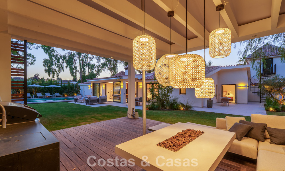 Exclusive, single-story villa for sale just steps from the beach and amenities in San Pedro and Puerto Banus, Marbella 784423