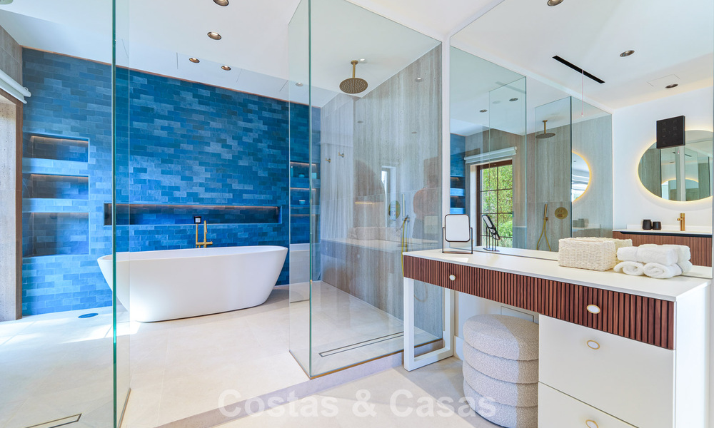 Exclusive, single-story villa for sale just steps from the beach and amenities in San Pedro and Puerto Banus, Marbella 784442