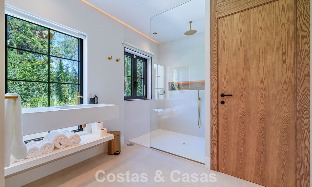 Exclusive, single-story villa for sale just steps from the beach and amenities in San Pedro and Puerto Banus, Marbella 784450