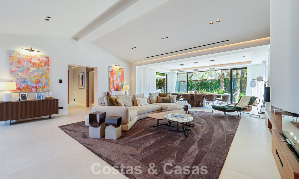 Exclusive, single-story villa for sale just steps from the beach and amenities in San Pedro and Puerto Banus, Marbella 784462
