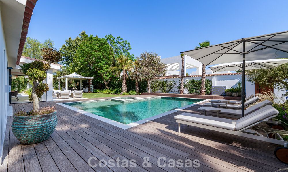 Exclusive, single-story villa for sale just steps from the beach and amenities in San Pedro and Puerto Banus, Marbella 784469