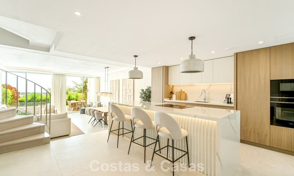 Stunningly renovated townhouse for sale on the frontline of La Quinta golf in Marbella - Benahavis 784551