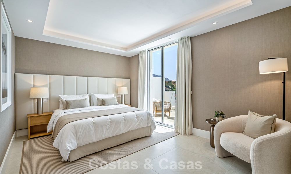 Stunningly renovated townhouse for sale on the frontline of La Quinta golf in Marbella - Benahavis 784561