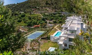 Contemporary luxury apartment with sea views for sale in a boutique complex near Marbella town 784582 