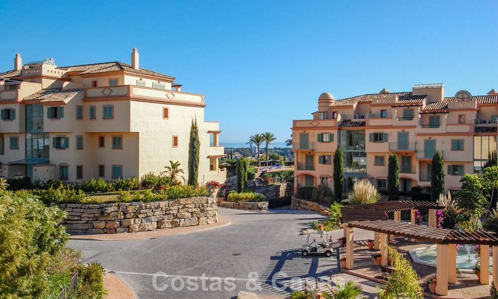 Apartments for sale at Four Seasons in Los Flamingos Golf, Benahavis - Marbella 784498