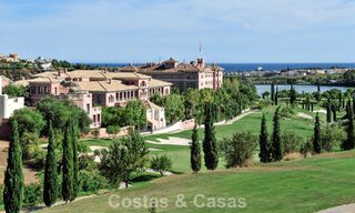 Apartments for sale at Four Seasons in Los Flamingos Golf, Benahavis - Marbella 784505 