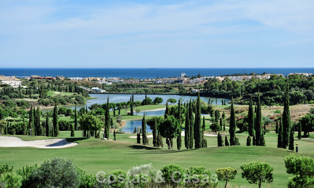 Apartments for sale at Four Seasons in Los Flamingos Golf, Benahavis - Marbella 784506