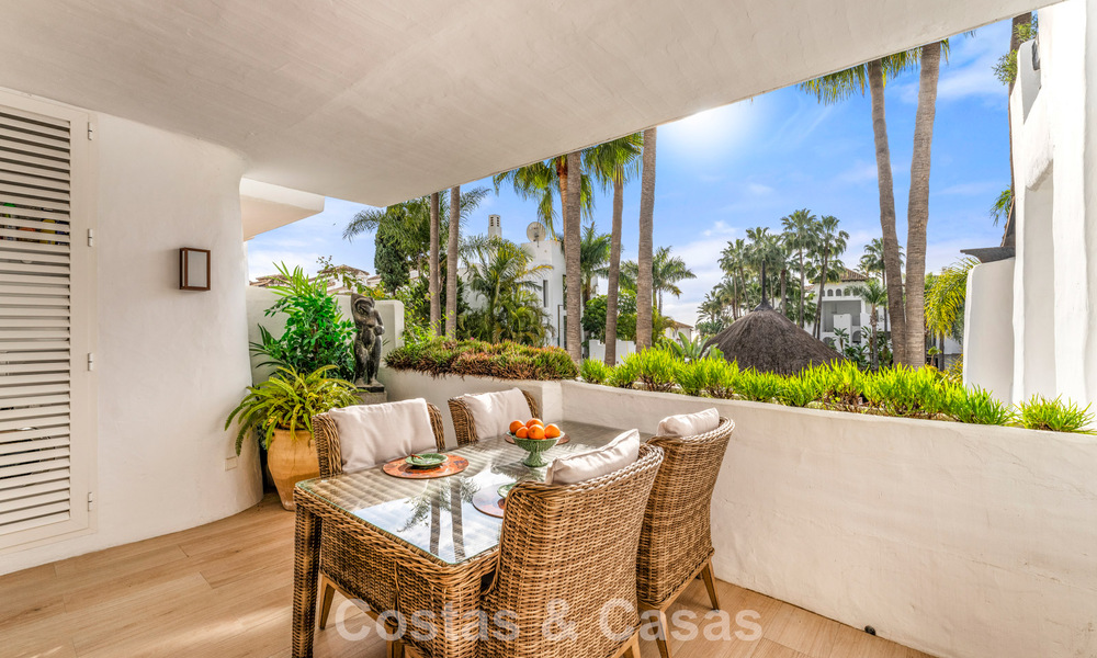 3-bedroom apartment in a boutique complex for sale in Puente Romano on Marbella's Golden Mile 784522