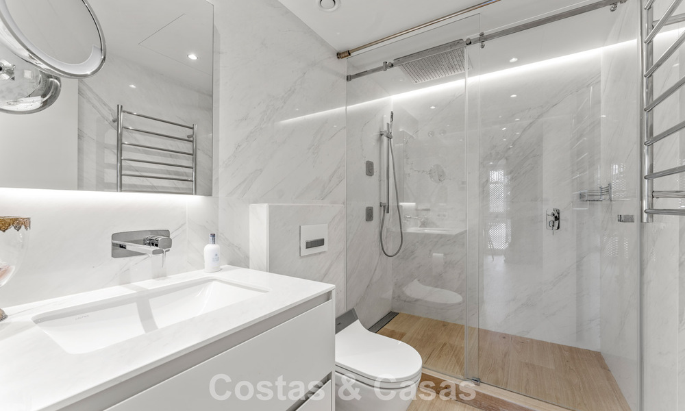 3-bedroom apartment in a boutique complex for sale in Puente Romano on Marbella's Golden Mile 784532