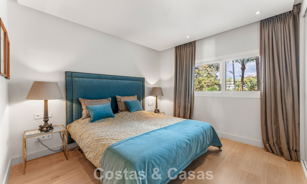 3-bedroom apartment in a boutique complex for sale in Puente Romano on Marbella's Golden Mile 784533
