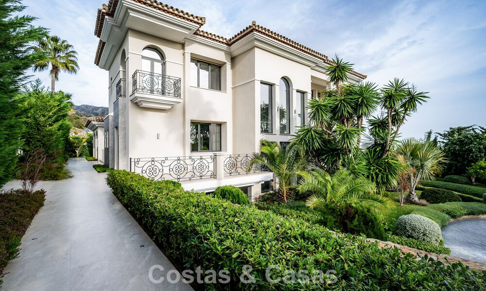 Impressive villa with authentic architecture and sea views for sale in Sierra Blanca on Marbella's Golden Mile 784630