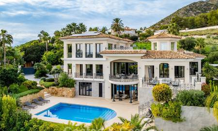 Impressive villa with authentic architecture and sea views for sale in Sierra Blanca on Marbella's Golden Mile 784632