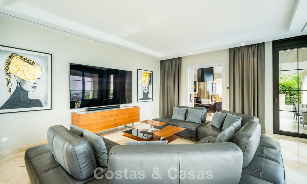 Impressive villa with authentic architecture and sea views for sale in Sierra Blanca on Marbella's Golden Mile 784637