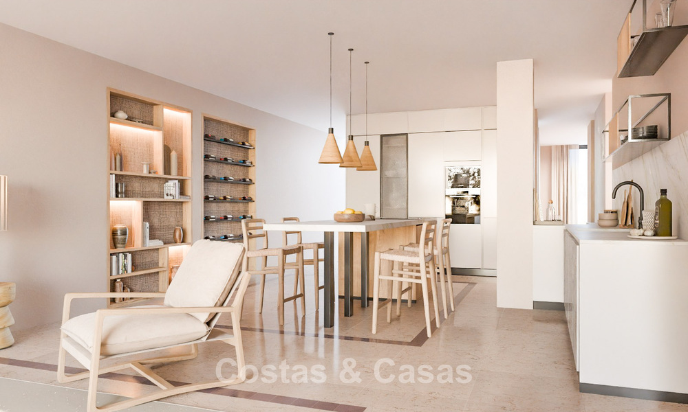 Renovated apartment with sea views for sale in a frontline beach complex within walking distance of Puerto Banús, Marbella 784682