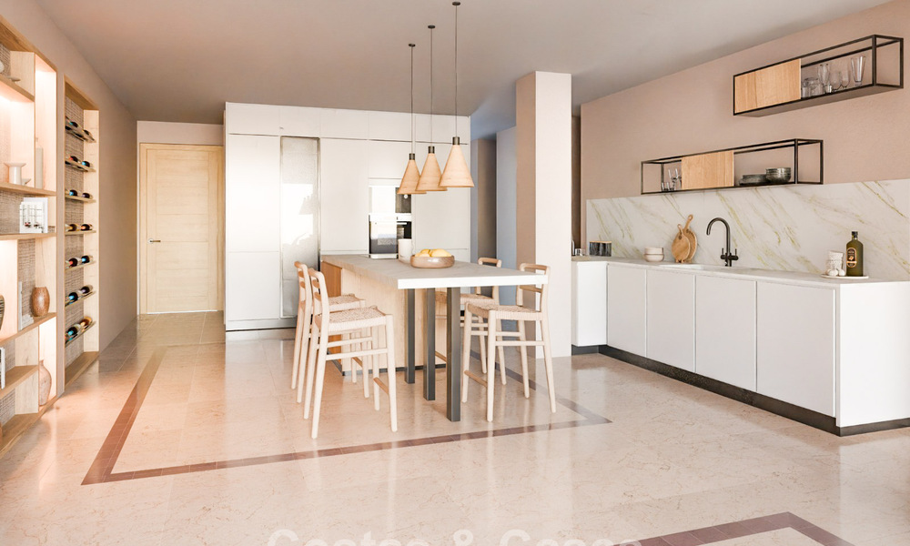 Renovated apartment with sea views for sale in a frontline beach complex within walking distance of Puerto Banús, Marbella 784683